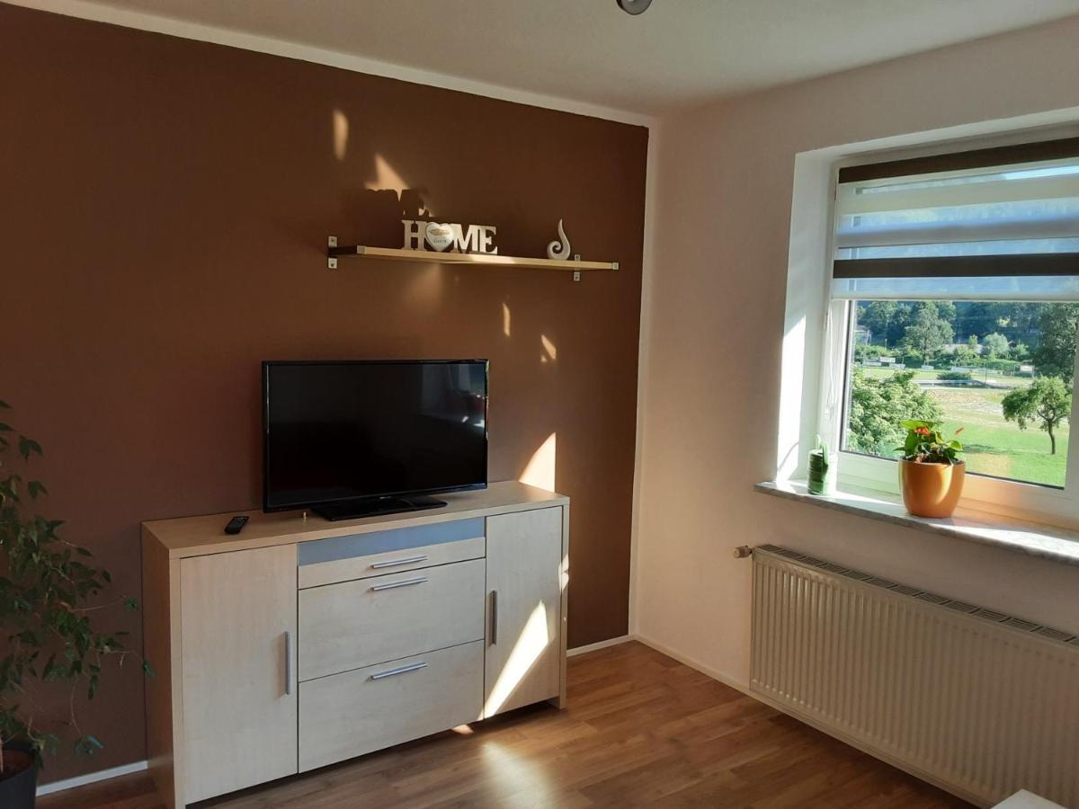 Apartment - Ferienwohnung 2 Treffen Am Ossiachersee المظهر الخارجي الصورة