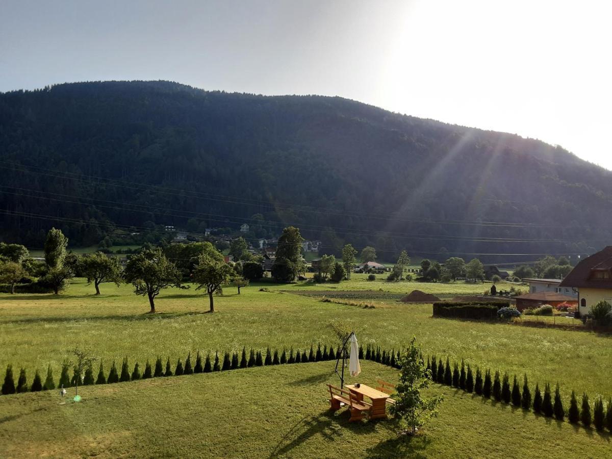 Apartment - Ferienwohnung 2 Treffen Am Ossiachersee المظهر الخارجي الصورة